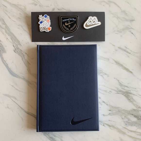 Nike Notebook + Pin set - Picture 1 of 8
